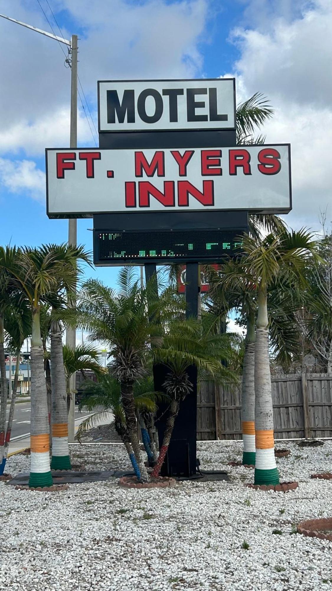 Fort Myers Inn エクステリア 写真